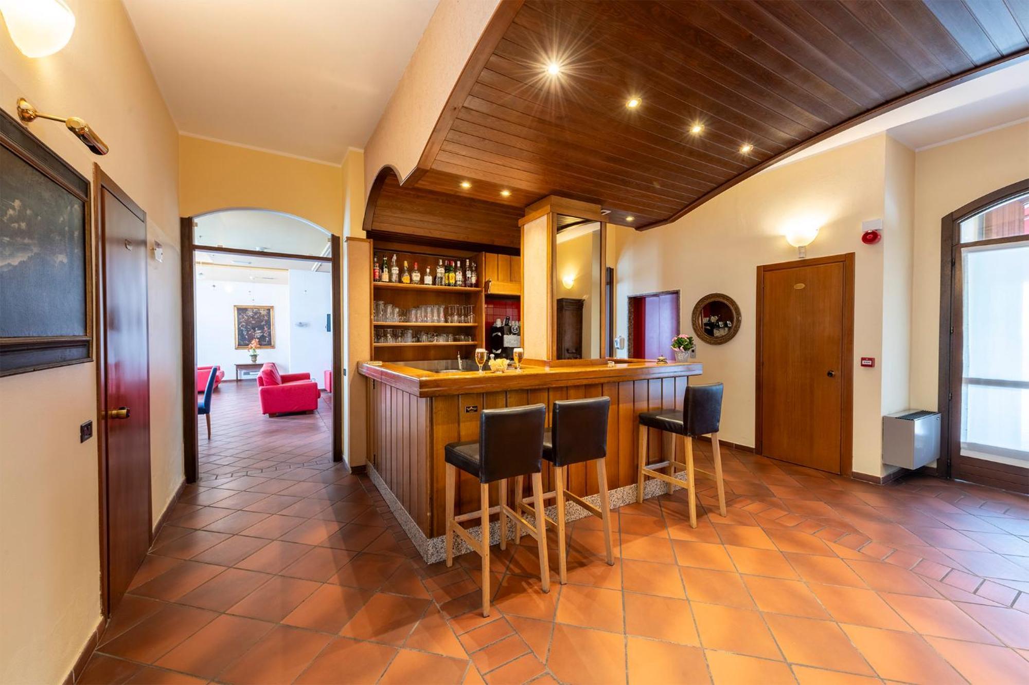 Hotel Vecchio Casello Castelleone Exteriör bild