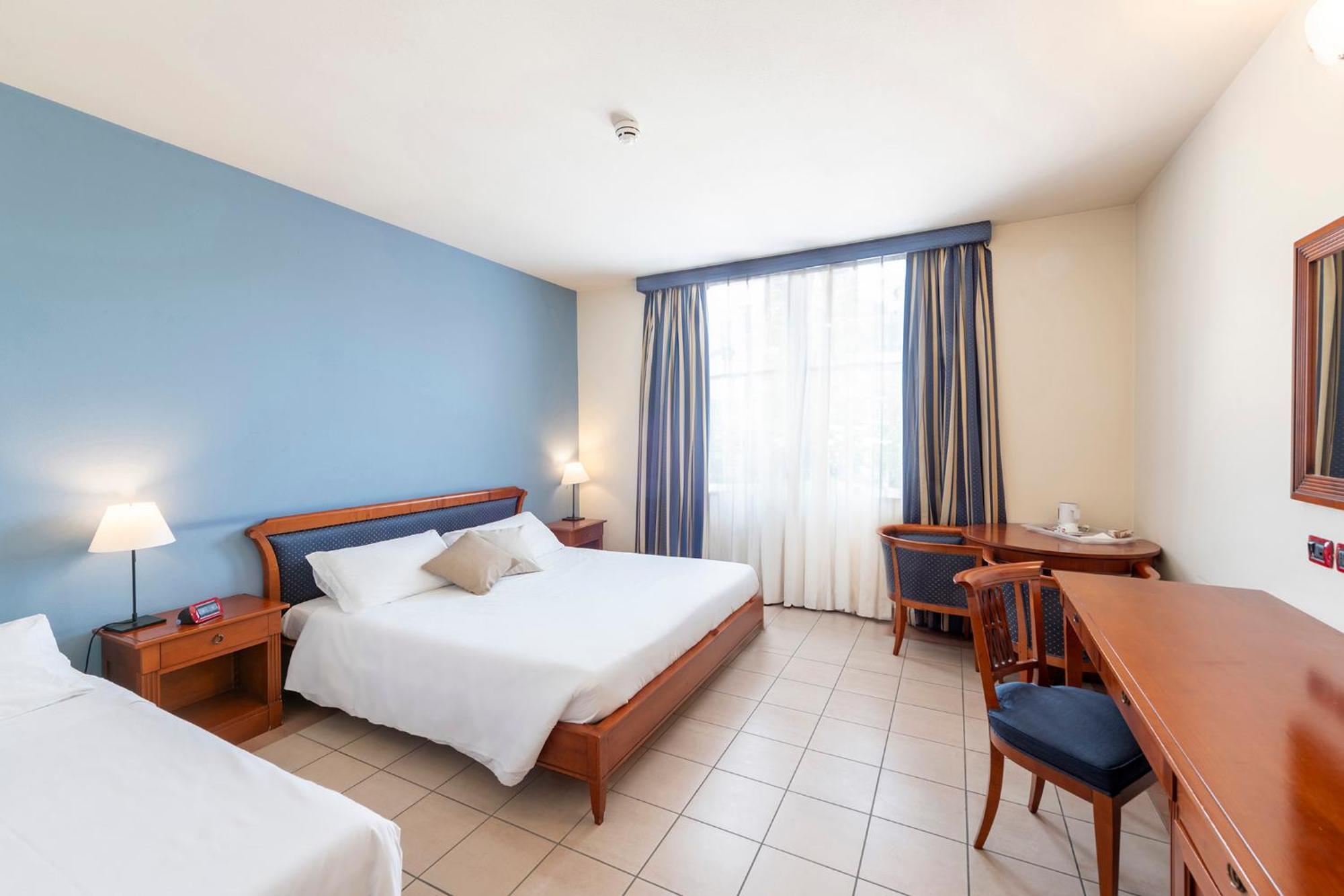 Hotel Vecchio Casello Castelleone Exteriör bild